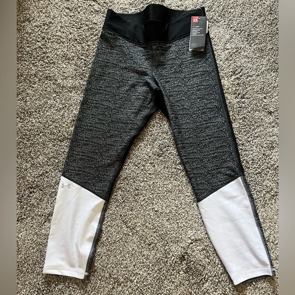 Under Armour Womens Heat Gear Compression Ankle Leggings - Size Large